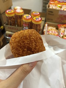 Komachiトラベル：近江町市場の肉コロッケ２
