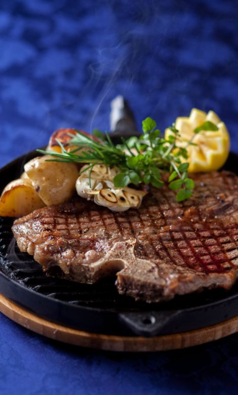 火曜 木曜限定 Tボーンステーキ 新潟旬野菜 Komachi限定2時間飲み放題プラン 5 000円 Ristorante Bluemoon リストランテ ブルームーン プラン内容 新潟駅南 Komachi Mall こまちモール