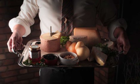 レコルタカーブドッチ【グラニータ&生ハムで乾杯!選べるジビエ&フロマージュシェア付き2時間飲み放題コース 5,500円】