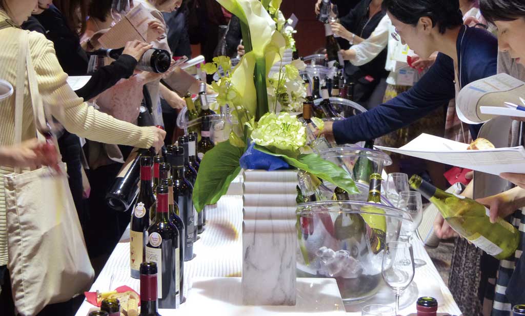 【日経ウーマノミクス･プロジェクト & 新潟Komachi Presents】女性のためのワインセミナー & 交流パーティー「新潟の女性に注ぐ～ワインと過ごす幸せな時間～」のイメージ4